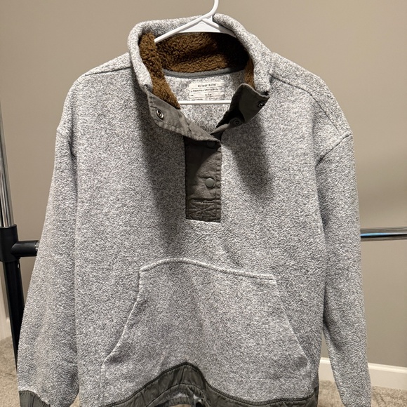 REI fleece button collar - Picture 1 of 3